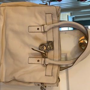 Michael Kors pocket book